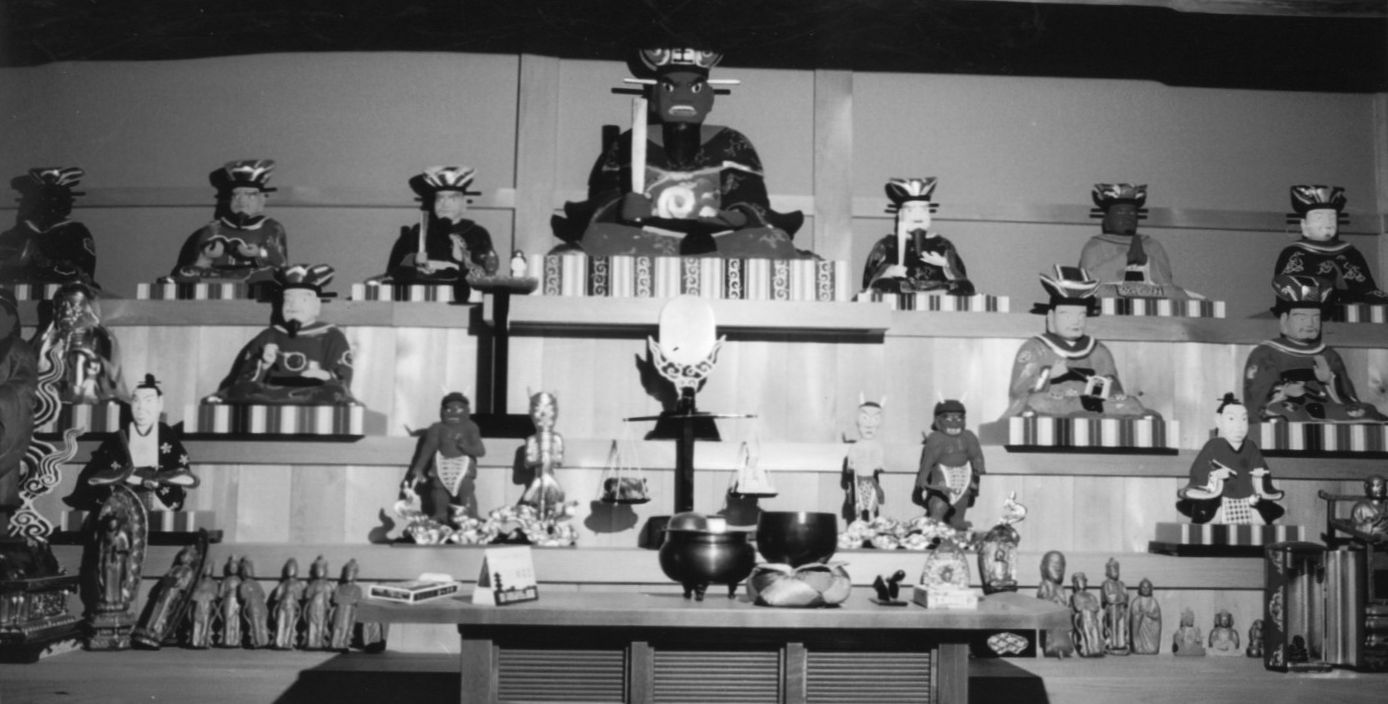 Mokuzouenmajuuou kenzokuzou