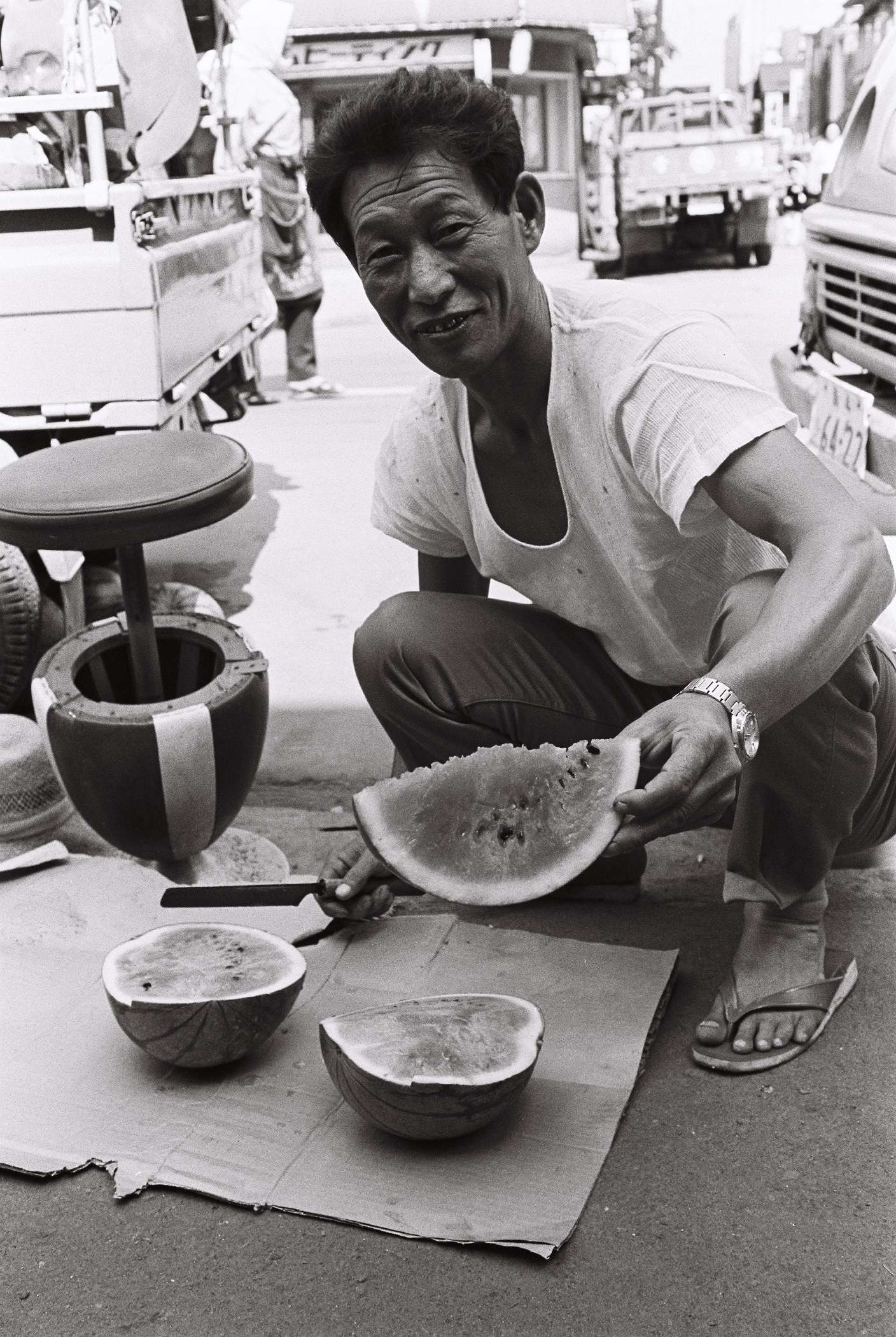 青森駅前周辺の露店と市場・八戸工業港と漁連ドック